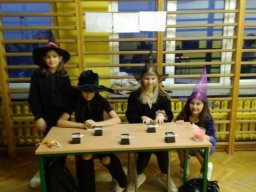 Rok szkolny 2022-2023 - 17. Zabawa Andrzejkowa